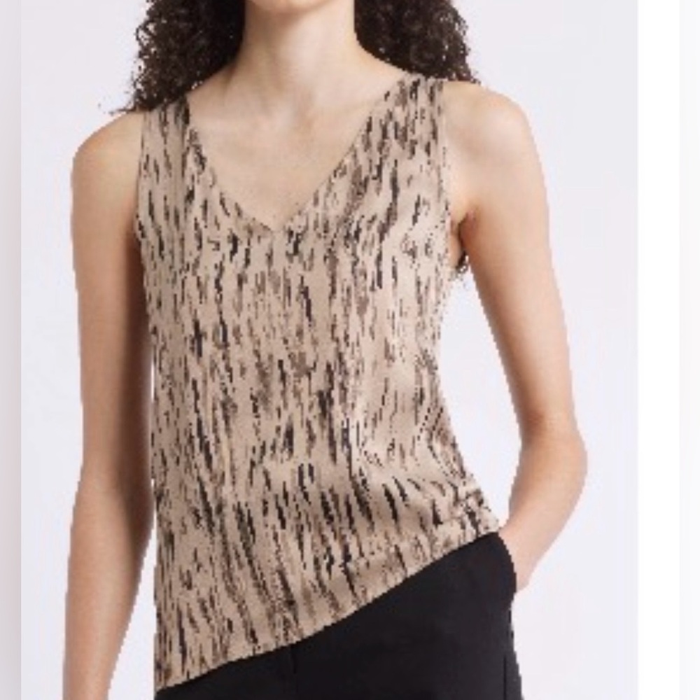 Double V Neck Patterned Sleeveless Blouse